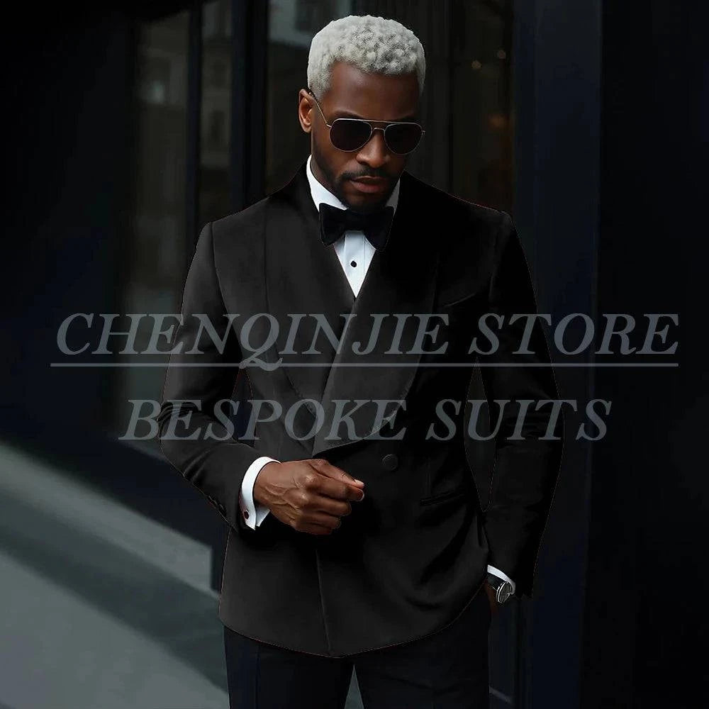 Nehwei enterprise luxury men's velvet double-breasted suit with shawl lapel, slim fit jacket and pants for prom and party outfits.